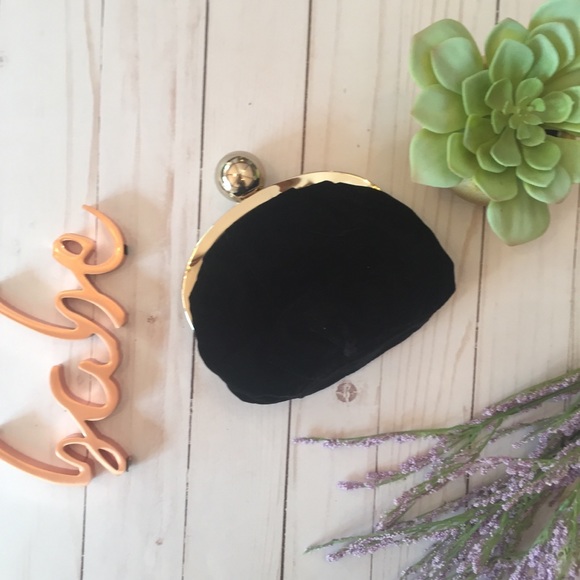 kate spade Handbags - Kate Spade Black velvety Scotty clutch